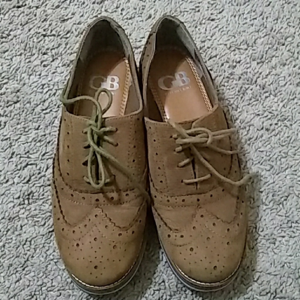 Gianni Bini leather dress shoes
